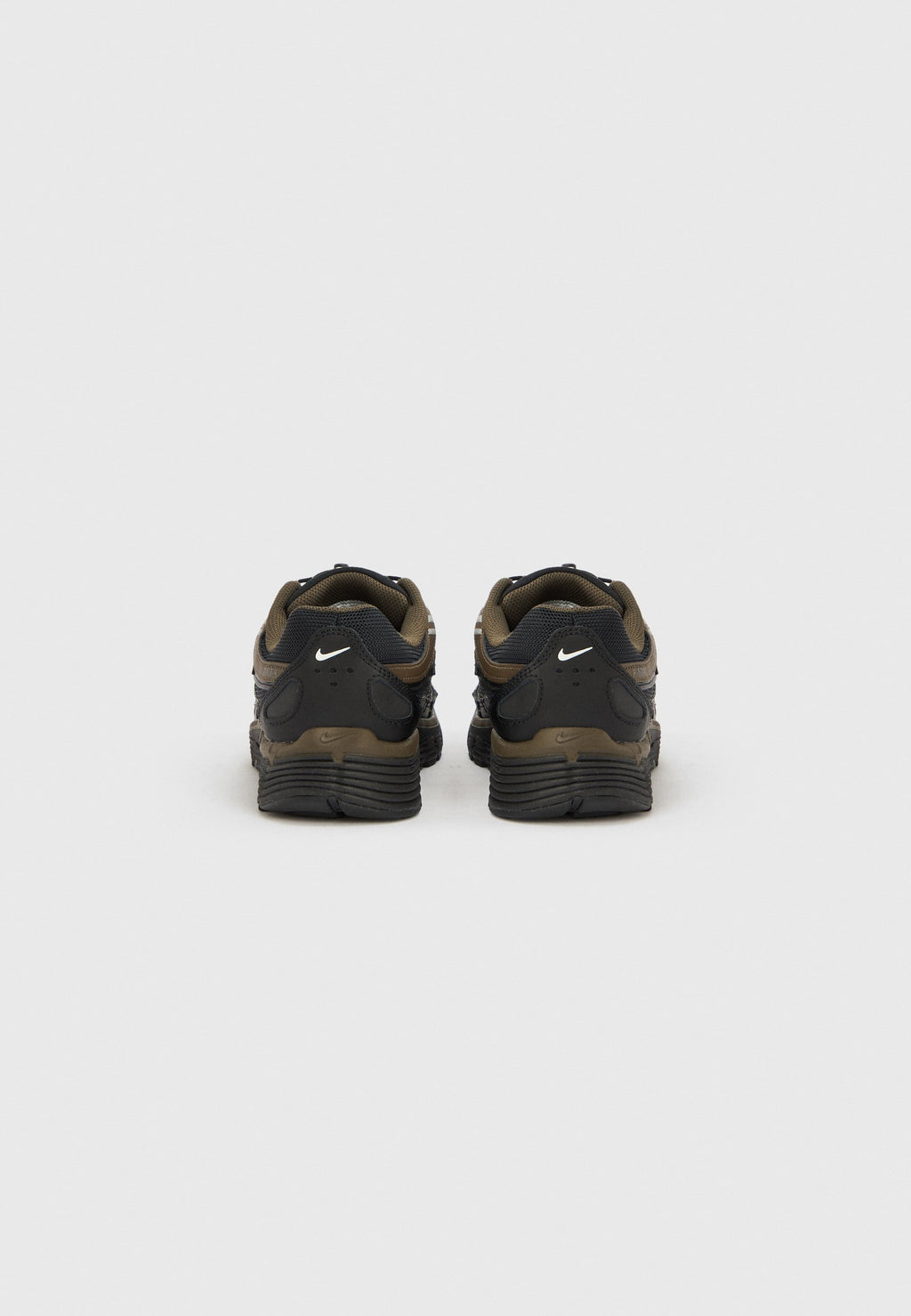 Nike P-6000
Homme Chaussures